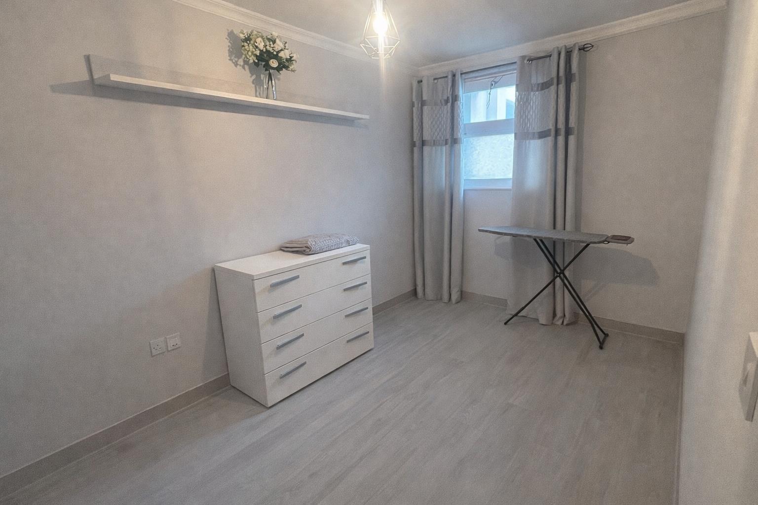 Image of Apartment - 3 Bedrooms - 1 Bathrooms for Sale in Nelson's View-Gibraltar, Image 7